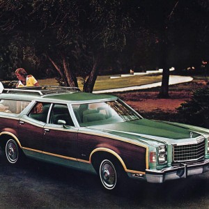 1977 Ford LTD II Squire