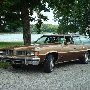 1976 Pontiac Grand Lemans Safari Wagon