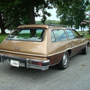 1976 Pontiac Grand Lemans Safari Wagon