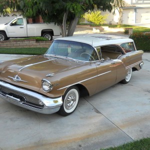 1957 Oldsmobile Super 88 Fiesta Station Wagon