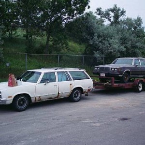 83poncho '83 Bonneville 2dr Wagon Project-1