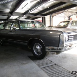 1972 Chrysler Town And Country