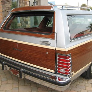 1977 Pontiac Grand Safari