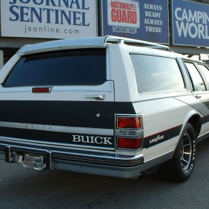 Buick Free Spirit Indy Pace Car