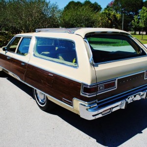 1975 Chrysler Town & Country