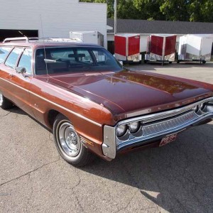 1971 Plymouth Fury Suburban